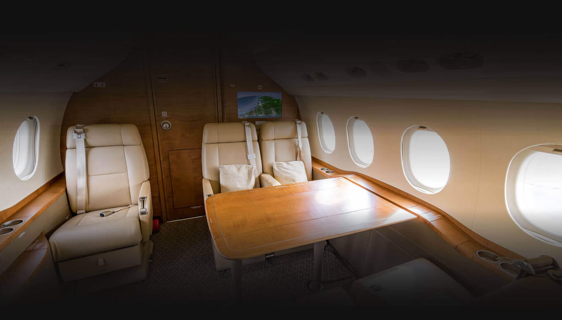 Aircraft Interior - Falcon 2000LXS