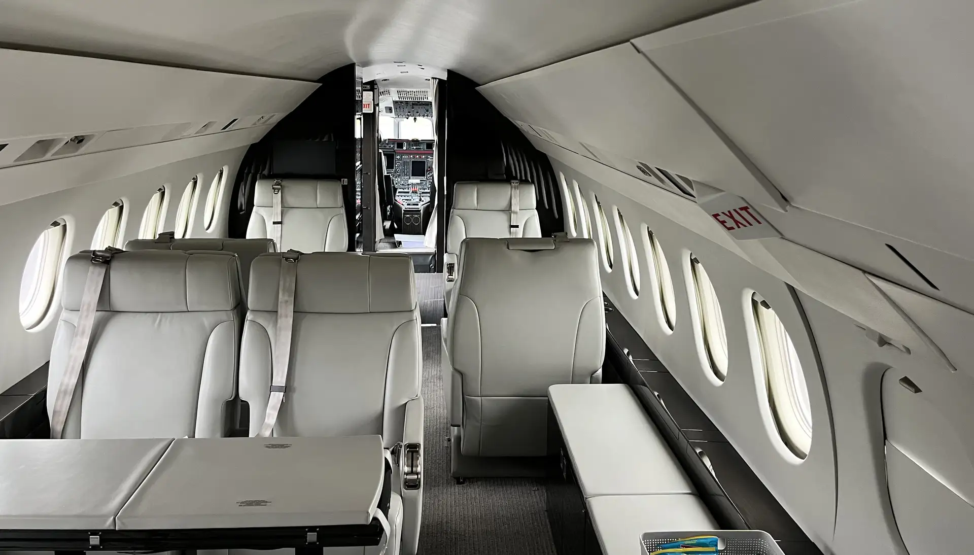 Falcon 900EX - N551AD Aircraft Interior