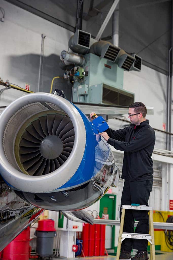 Hiring Full-Time Aircraft Maintenance Technician